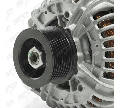 Генератор Iskramotor IMA103080 для John Deere